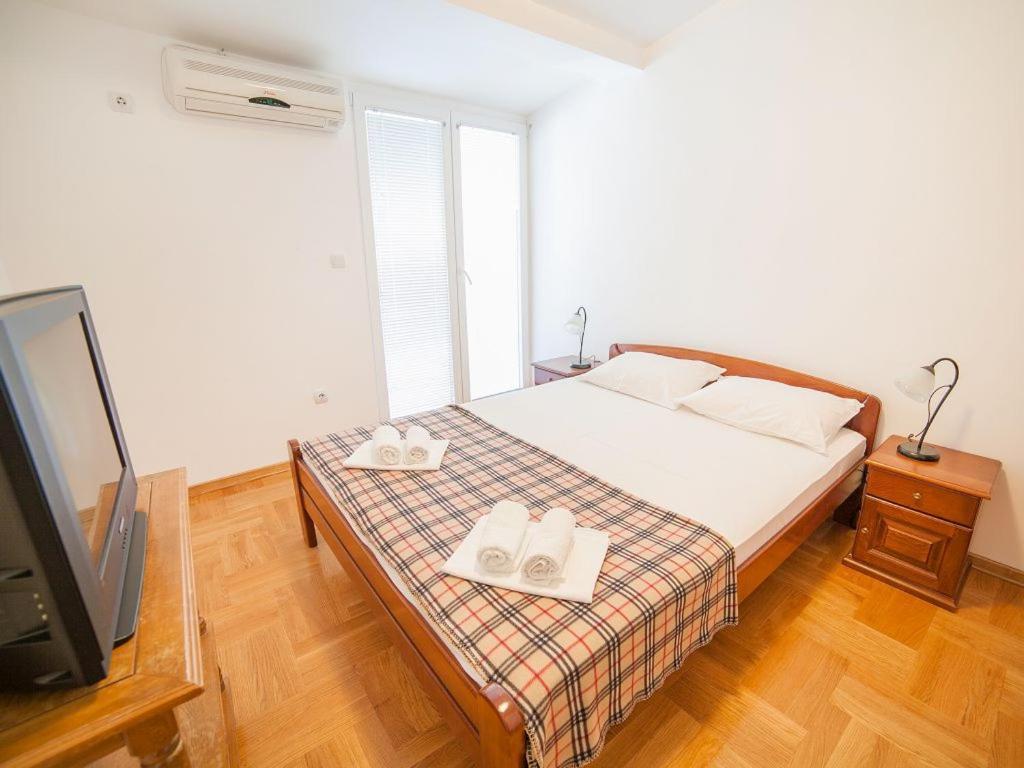 Apartments Ivan Petrovac 外观 照片